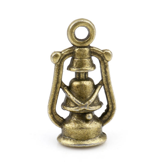 Imagen de Zamak 3D Colgantes Charms Lámpara de Kerosene Tono Bronce 20mm x 11mm, 20 Unidades