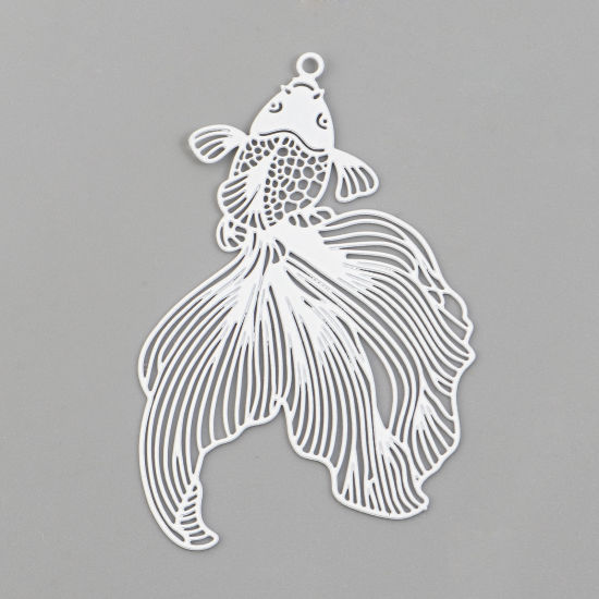 合金 透かしパーツ ペンダント 金魚 白 ペインティング 4.8cm x 3.1cm、 10 個 の画像