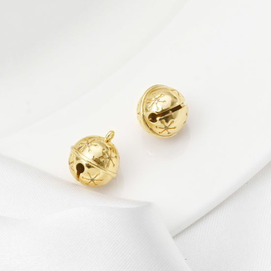 Bild von Messing Weihnachten Charms Glocke Echtgold plattiert Schneeflocke 3D Klar Zirkonia 12mm x 11mm, 1 Stück