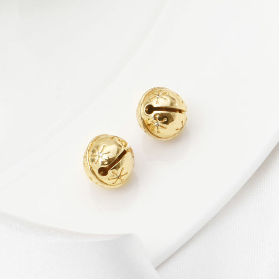 Bild von Messing Weihnachten Charms Glocke Echtgold plattiert Schneeflocke 3D Klar Zirkonia 12mm x 11mm, 1 Stück