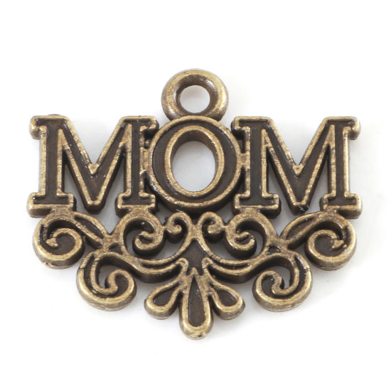 Immagine di Lega di Zinco Festa Della Mamma Charms Nuvole Bronzo Antico Lettere " Mom " 20mm x 17mm , 20 Pz