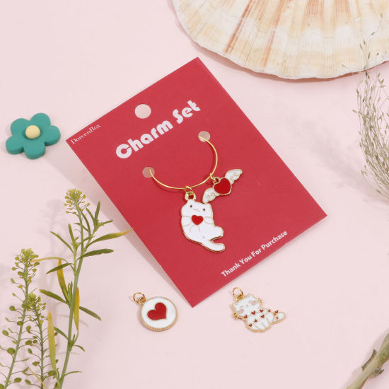 Bild von Anhänger aus Zinklegierung, vergoldet, weiß und rot, Katze, Tierherz, Emaille, 3,3 x 1,7 cm - 2,3 x 1,3 cm, 1 Set (4 Stück/Set)