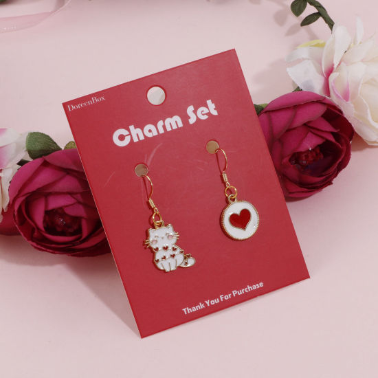 Bild von Anhänger aus Zinklegierung, vergoldet, weiß und rot, Katze, Tierherz, Emaille, 3,3 x 1,7 cm - 2,3 x 1,3 cm, 1 Set (4 Stück/Set)