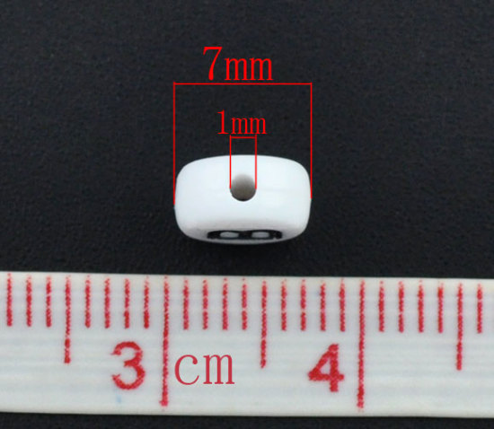 Immagine di Acrilato Separatori Perline Tondo Piatto Bianco Lettera Disegno "B" Circa 3.6mm Dia, Foro: Circa 1mm, 500 Pz