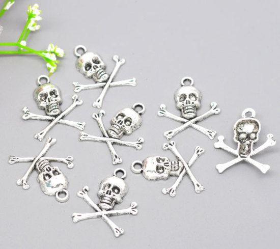 Bild von Zinklegierung Halloween Charm Anhänger Schädel Antiksilber 24mm x 21mm, 30 Stücke