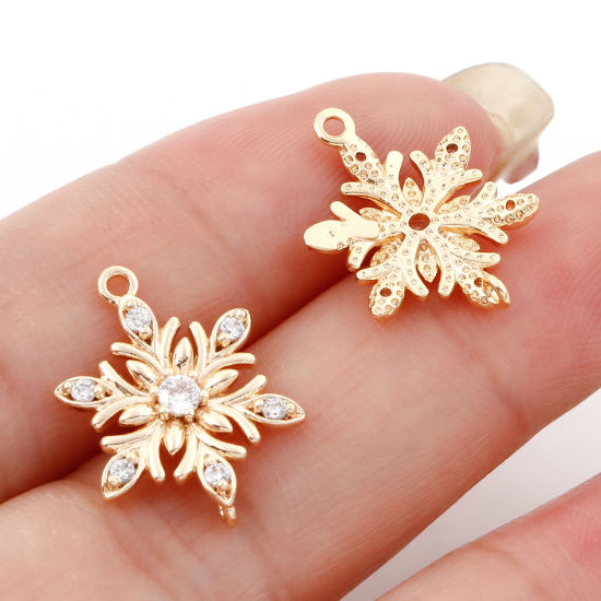 Bild von Messing Steckverbinder Charms Anhänger Weihnachten Schneeflocke 18K Echtgold plattiert Klar Zirkonia 18mm x 13mm, 2 Stück