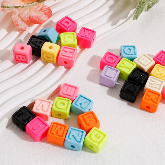 Image de Perles pour DIY Fabrication de Bijoux en Acrylique Couleur Mélangée Au Hasard Lettre Message " A-Z " 18mm x 18mm, Trou: env. 3.8mm, 10 Pcs