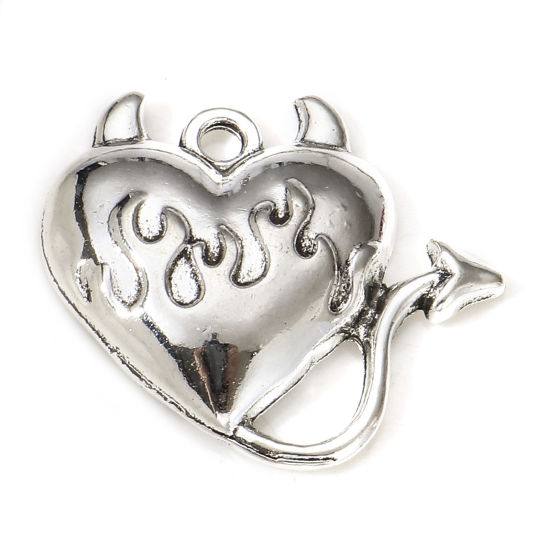 Immagine di Lega di Zinco Halloween Charms Argento Antico Cuore Il Diavolo 27mm x 24mm, 10 Pz