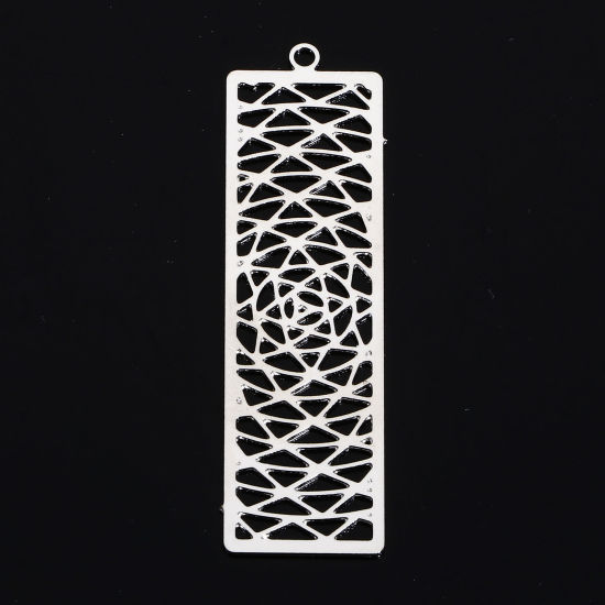 Immagine di 10 Pz Lega di Ferro Filigree Stamping Ciondoli Tono Argento Rettangolo Triangolo Filigrana 4.7cm x 1.3cm
