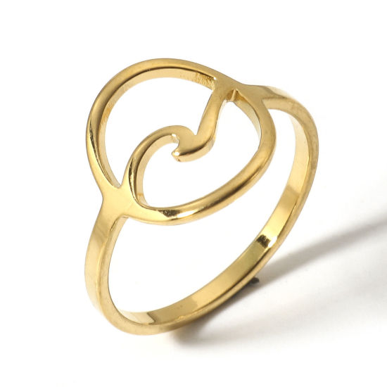 Imagen de 1 Unidad Recubrimiento al Vacío PVD Ecológico Minimalista Elegante Chapado en Oro 304 Acero Inoxidable No Ajustable Ola Anillos Para Mujeres Regalo 16.7mm (US size 6.25)
