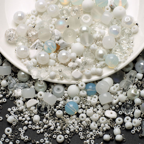 Изображение 1 Комплект Стеклянные Бисер для изготовления ювелирных украшений "Сделай сам, Круглые Белый 8мм диаметр, Отверстие:примерно 1.4мм