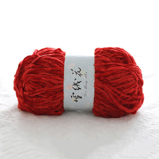 Picture of 1 Roll (Approx 180 M/Roll) Polyester Super Soft Knitting Yarn Velvet Chenille Yarn Medium Coarse For DIY Crochet Sweater Scarf Doll Red