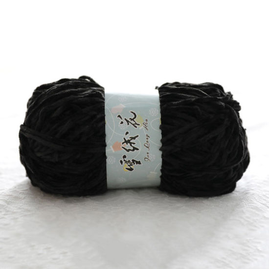 Picture of 1 Roll (Approx 180 M/Roll) Polyester Super Soft Knitting Yarn Velvet Chenille Yarn Medium Coarse For DIY Crochet Sweater Scarf Doll Black