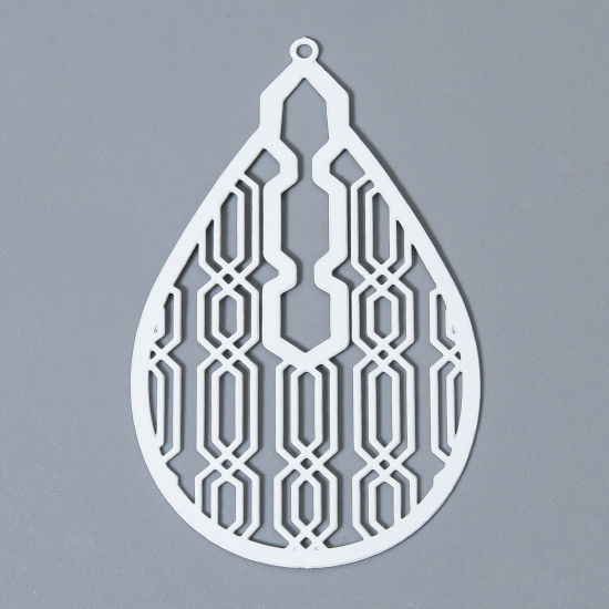Bild von 10 Stück Eisenlegierung Filigran Stempel Verzierung Anhänger Weiß Tropfen Spritzlackierung 5.2cm x 3.3cm