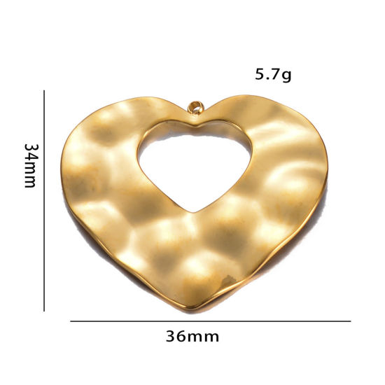 1 個 真空メッキ 304ステンレス鋼 打ち出し ペンダント ハート 金メッキ 透かし 36mm x 34mm、 の画像