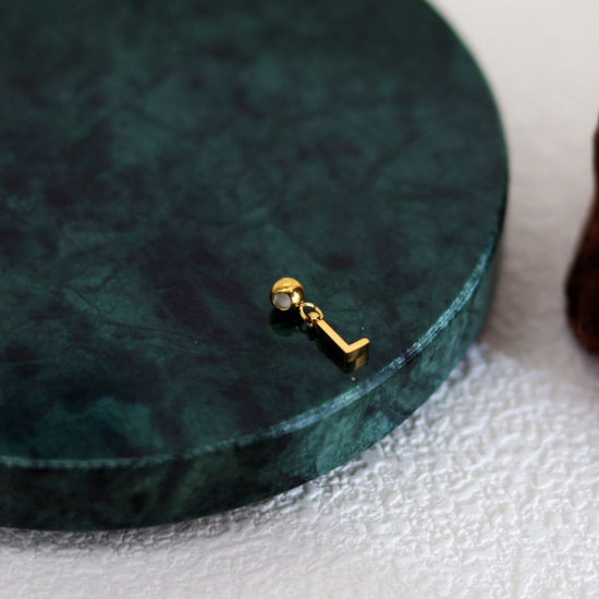 Immagine di 1 Pz 304 Acciaio Inossidabile Mini Perle Di Fascino Pendenti Lettera Placcato Oro 18K Messaggio " L " 12mm x 6mm