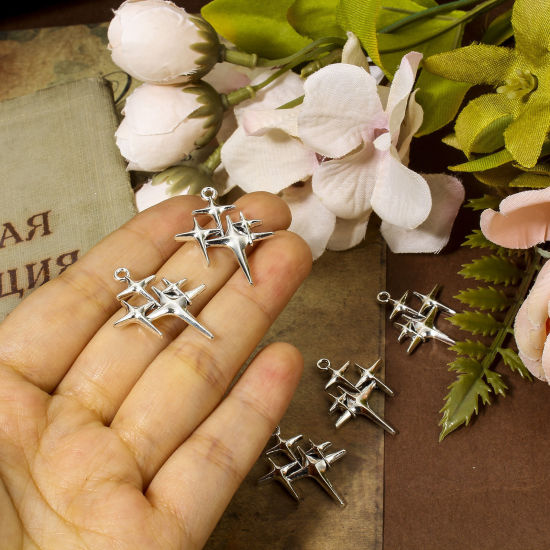 Bild von 20 Stück Galaxis Charms Antiksilber Stern 29mm x 22mm