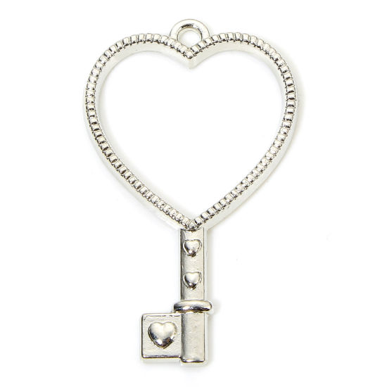 10 PCs Zinc Based Alloy Valentine's Day Pendants Antique Silver Color Key Heart 4.2cm x 2.5cm の画像