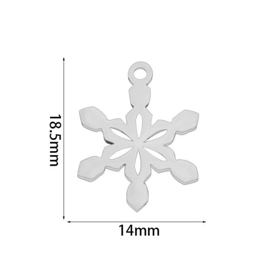 Image de 2 Pcs Breloques en 201 Acier Inoxydable Respectueux de la Nature Noël Argent Mat Flocon de Neige Creux 18.5mm x 14mm