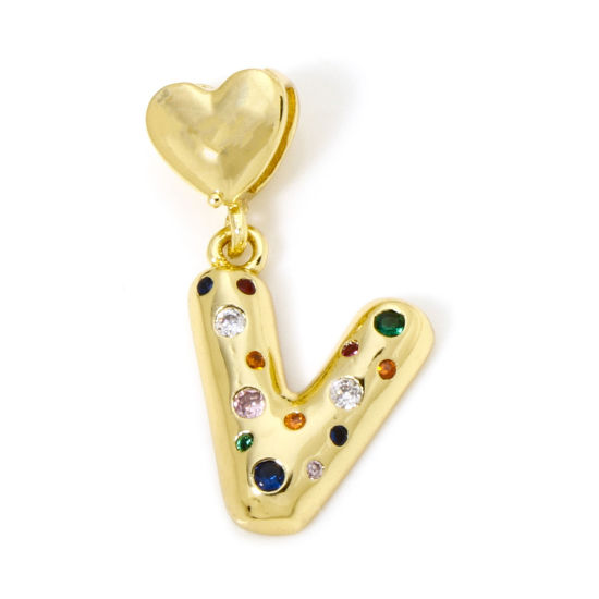 Immagine di 1 Pz Ecologico Ottone Ciondoli Pendenti Lettera Maiuscola 18K Vero Oro Placcato Cuore Lettere " V " Multicolore Cubic Zirconiae 3.1cm x 1.7cm