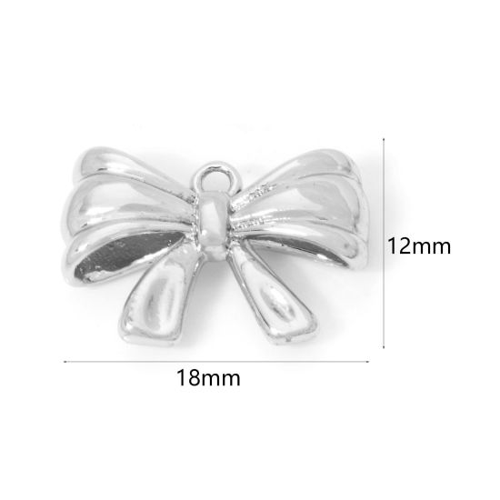 Image de 2 Pcs Breloques Vêtements en Laiton Respectueux de la Nature Nœuds Papillon Plaqué Platine Véritable 18mm x 12mm