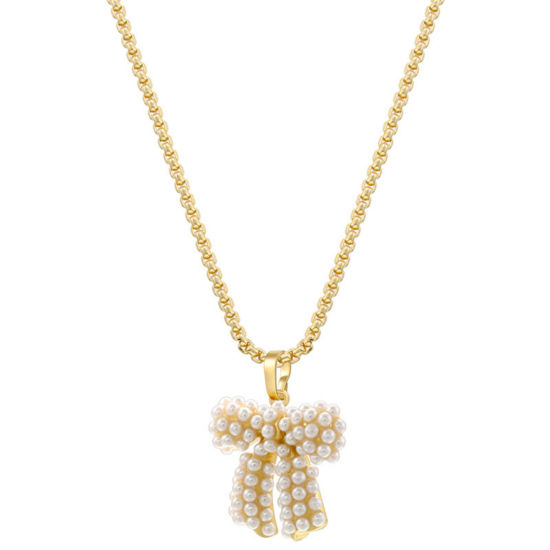 Image de 1 Pièce Collier à Pendentif Chaîne Maille Vénitienne Élégant en Laiton Respectueux de la Nature Vintage Plaqué Or 18K Nœuds Papillon Imitation Perles Pour Femmes 45cm long