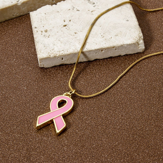 Immagine di 2 Pz Ecologico Ottone Tema del Nastro Rosa per la Consapevolezza del Cancro al Seno Ciondoli 18K Vero Oro Placcato Rosa Nastro Smalto 26mm x 13mm