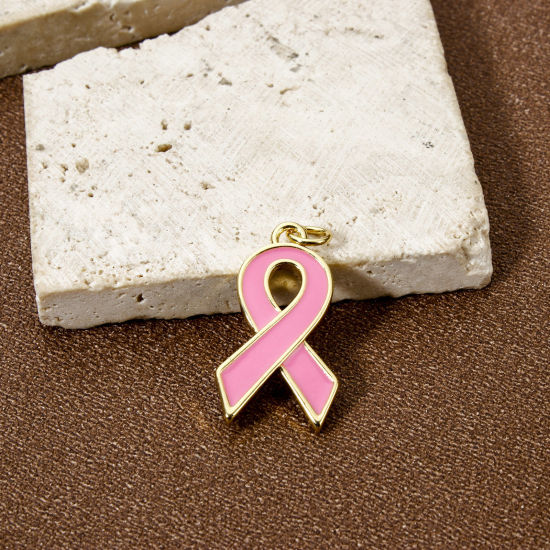 Immagine di 2 Pz Ecologico Ottone Tema del Nastro Rosa per la Consapevolezza del Cancro al Seno Ciondoli 18K Vero Oro Placcato Rosa Nastro Smalto 26mm x 13mm