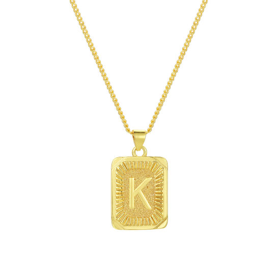Imagen de 1 Unidad Respetuoso del Medio Ambiente Elegante Letra Mayúscula 18K Oro Real Chapado Latón Cadenas de Curb Rectángulo Raya Mensaje " K " Collar con Colgante Unisexo 45cm + 5cm longitud