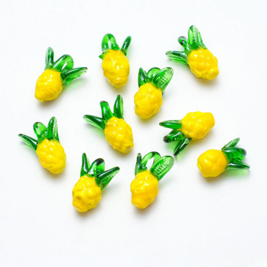 Imagen de 5 PCs Lampwork Glass Charms Yellow Pineapple/ Ananas Fruit 20mm x 15mm