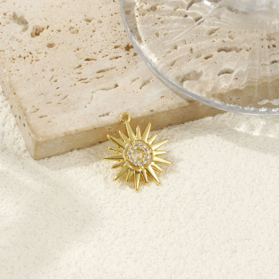 Изображение 1 ШТ Латунь галактика Подвески 18K позолоченный Солнце ажурная резьба Прозрачный Искусственный Циркон 21мм x 19мм