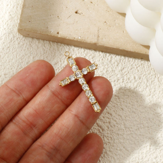 Immagine di 1 Pz Placcatura Sottovuoto PVD Ecologica 304 Acciaio Inossidabile Religione Ciondoli Pendenti 18K Vero Oro Placcato Croce Trasparente Cubic Zirconiae 3.3cm x 2cm