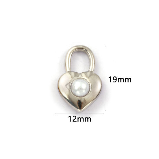 Изображение 2 ШТ Экологичное вакуумное PVD-покрытие 304 Нержавеющая Сталь День святого Валентина Подвески Серебряный Тон Белый Сердце Замок С Исскуственными Жемчугами 19мм x 12мм