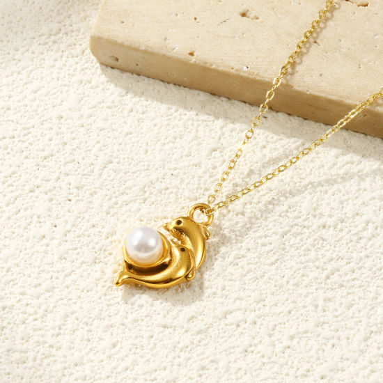 Bild von 2 Stück Umweltfreundliche PVD-Vakuumbeschichtung 304 Edelstahl Ozean Schmuck Charms 18K Echtgold plattiert Weiß Delfine Acryl Imitat Perle 25mm x 15mm