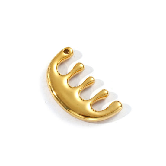 Picture of 1 Piece Eco-friendly PVD Vacuum Plating Waterproof Anti-Tarnish Hypoallergenic 304 Stainless Steel Pendants 18K Real Gold Plated Comb 3D 3.5cm x 2cm