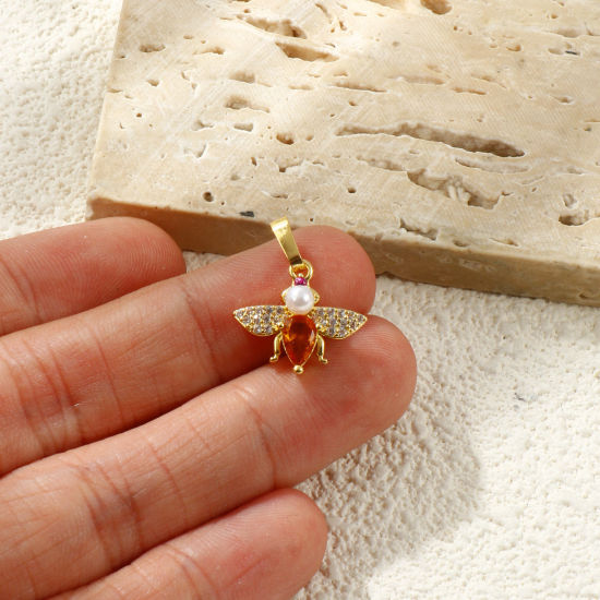 2 個 真鍮 昆虫 チャーム ペンダント 18Kゴールドメッキ 蜂 アクリル模造真珠 透明ラインストーン 19mm x 16mm、 の画像