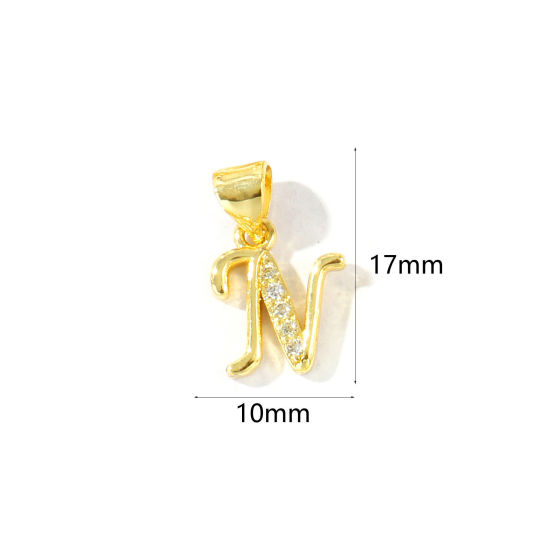 2 個 エコフレンドリー 真鍮 チャーム ペンダント 卸売り 18Kリアルゴールドメッキ キャピタルレター 文字「 N 」 マイクロパヴェ クリア ジルコン 17mm x 10mm、 の画像