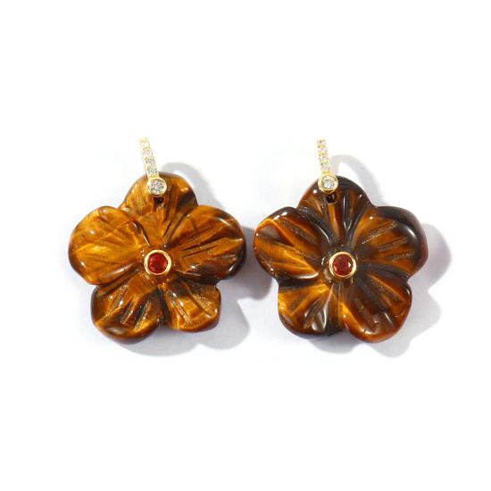 Bild von 1 Stück Edelstein & Messing Charms Großhandel 18K Vergoldet Braun Blumen Braun Kubischer Zirkon 29mm x 25mm