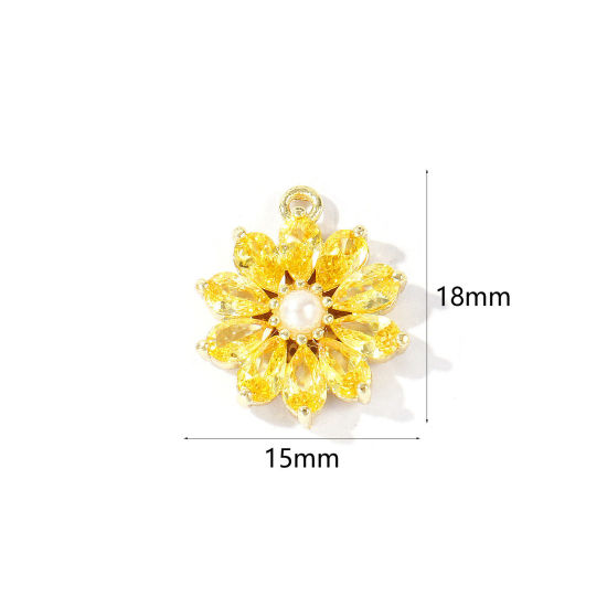 Imagen de 1 Unidad Latón Colgantes Al Por Mayor 18K Oro Real Chapado Flor Acrílico Imitación de Perla Amarillo Circón Artificial 18mm x 15mm
