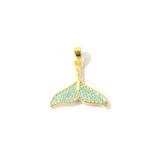 Bild von 2 Stück Messing Charm-Anhänger Großhandel 18K Vergoldet Fischschwanz Micro Pave Blau Kubischer Zirkon 21mm x 19mm