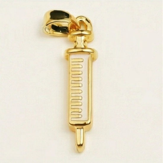 Bild von 2 Stück Messing Medizinisch Charm-Anhänger Großhandel 18K Vergoldet Weiß Spritze Emaille 23mm x 5mm