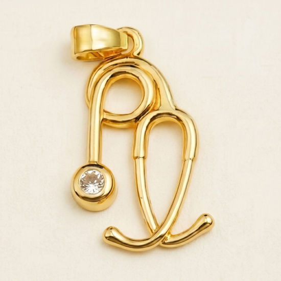 Bild von 2 Stück Messing Medizinisch Charm-Anhänger Großhandel 18K Vergoldet Stethoskop Klar Kubischer Zirkon 22mm x 14mm