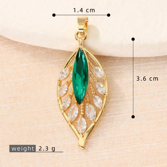 Bild von 2 Stück Messing Anhänger Großhandel 18K Vergoldet Blätter Grün Strassstein Klar Kubischer Zirkon 3.6cm x 1.4cm