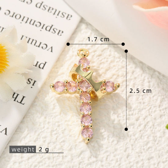 2 個 真鍮 宗教 チャーム 卸売り 18Kゴールドメッキ クロス十字架 クラウン ピンク ラインストーン 25mm x 17mm、 の画像