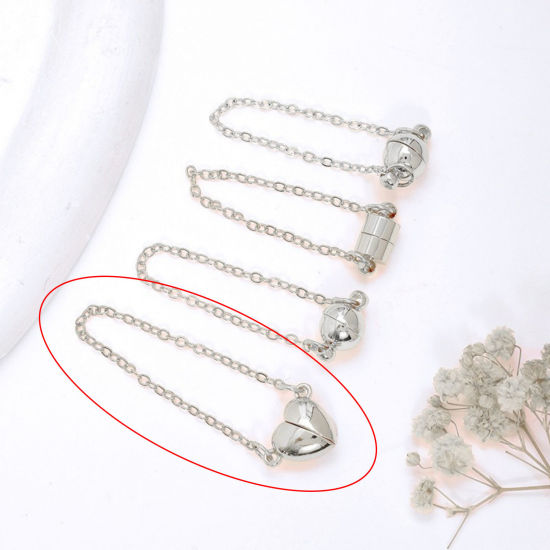 Picture of 2 PCs Eco-friendly Brass Magnetic Clasps Wholesale Heart Real Platinum Plated 10cm