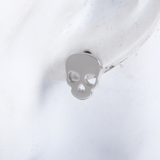 Imagen de Titanio Acero Pendientes Tono de Plata Cráneo 13mm x 10mm, Post/ Wire Size: (21 gauge), 1 Par