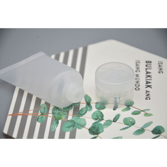 Imagen de Transparent - 20ml Empty Cosmetic Bottles Refillable Plastic Tubes Bottles Squeeze Lotion Bottles with Flip Cap for Home Outdoor
