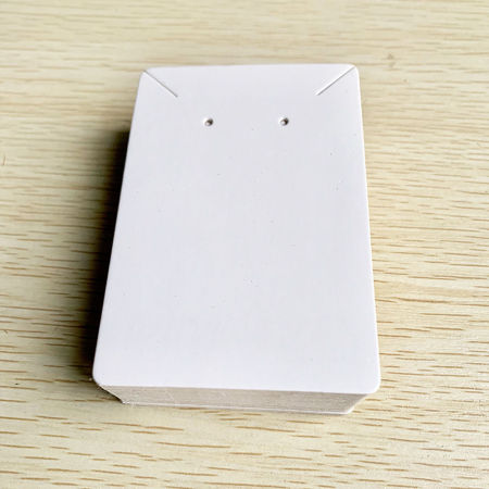 Picture of Paper Jewelry Display Card 1 Packet