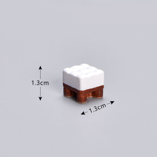 Imagen de Brown - 18# Stool Furniture Resin Micro Landscape Miniature Decoration 1.3x1.3cm, 1 Piece