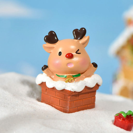 Imagen de Light Brown - 8# Christmas Reindeer Resin Micro Landscape Miniature Decoration 4.8x3.9cm, 1 Piece
